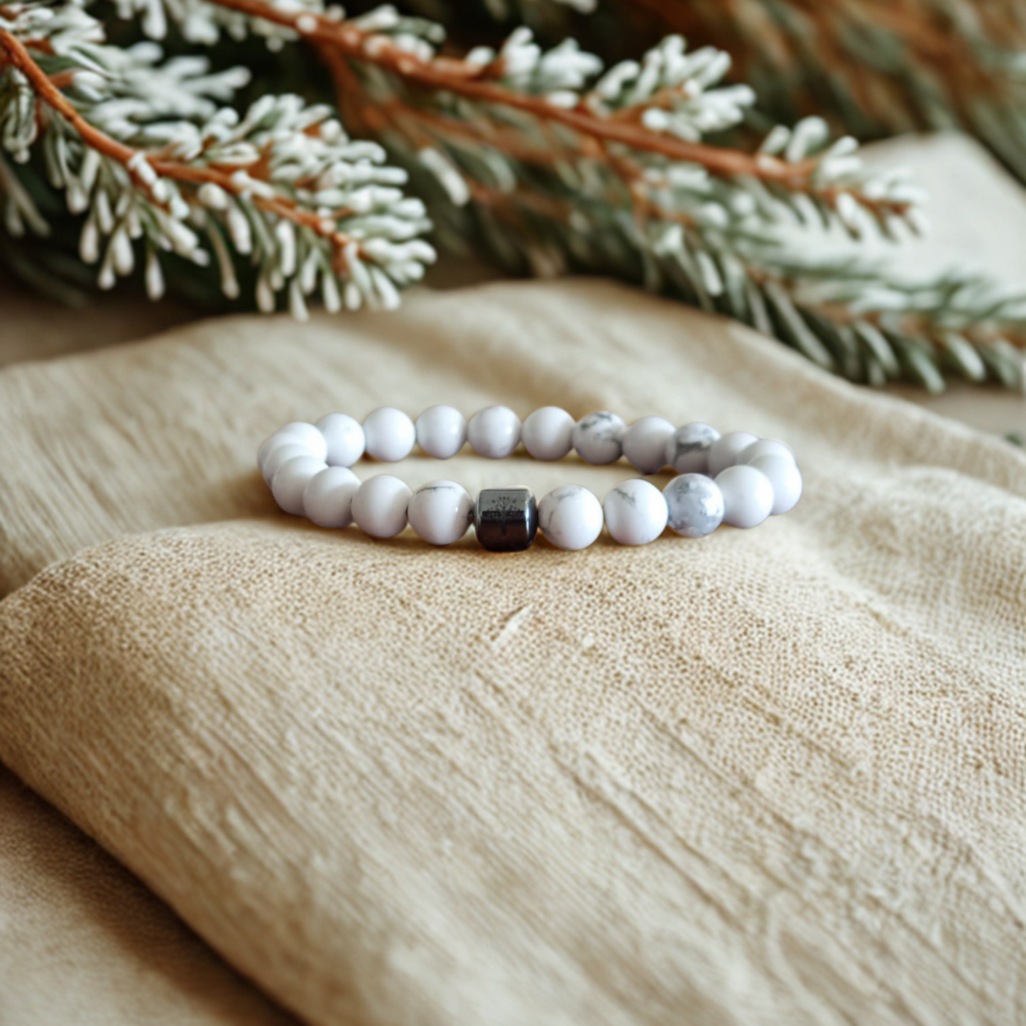 Weißes Howlith-Armband