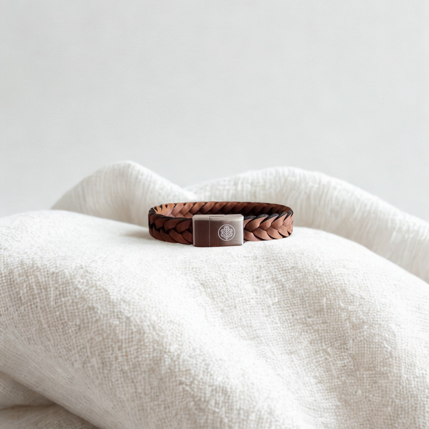 Iron & Oak Amsterdam - Cuir Forge - Sable