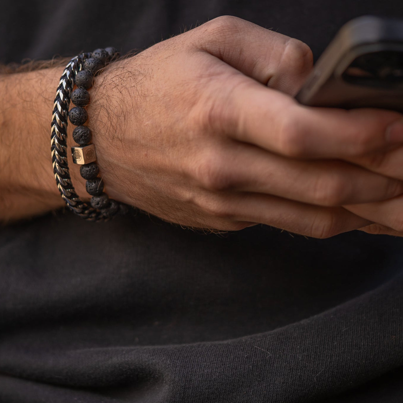 Iron & Oak Amsterdam - Bracelet en pierre Vulcan – Offre éclair (€14,95 de €24,95)