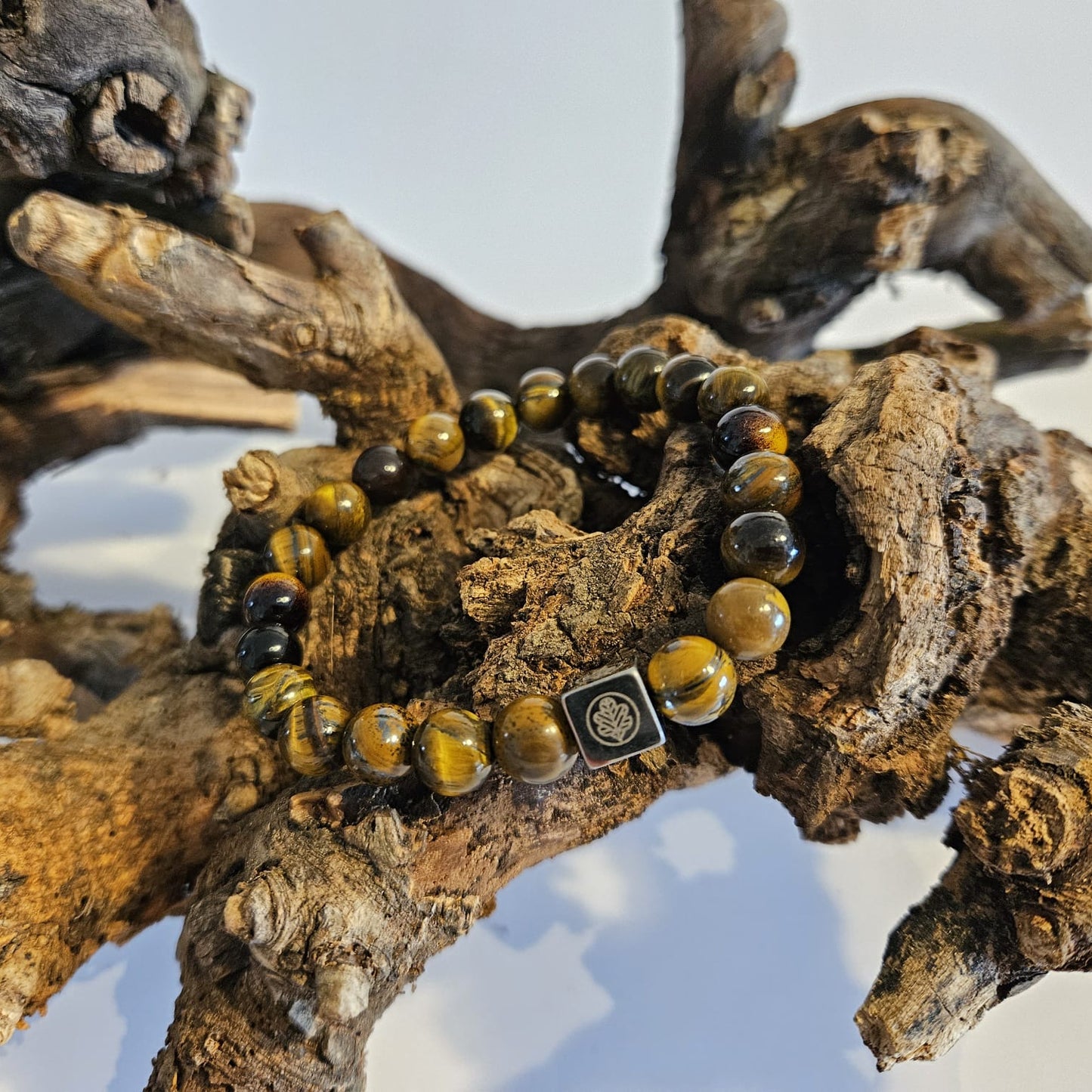 Iron & Oak Amsterdam - The Ember Eye Bracelet