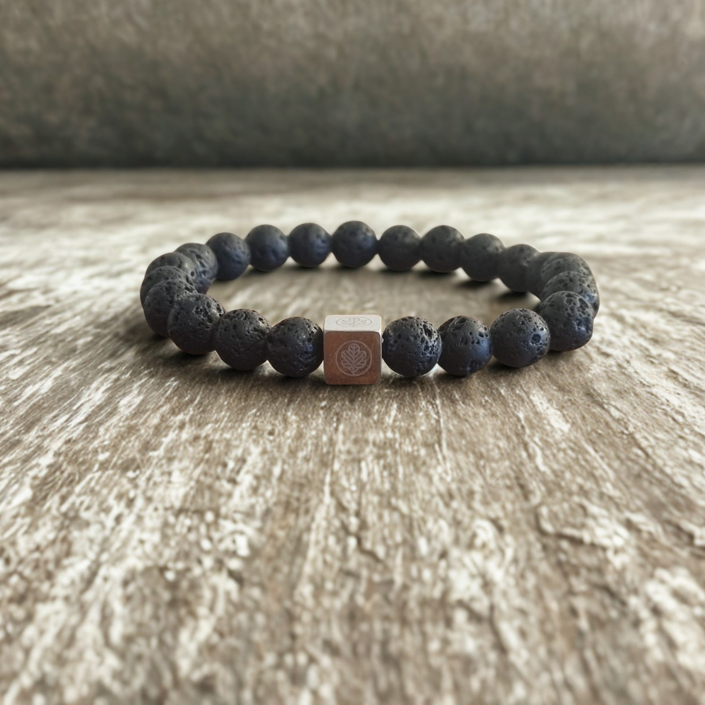 Iron & Oak Amsterdam - Vulcan Stone Bracelet – Flash Deal (€14.95 from €24.95)