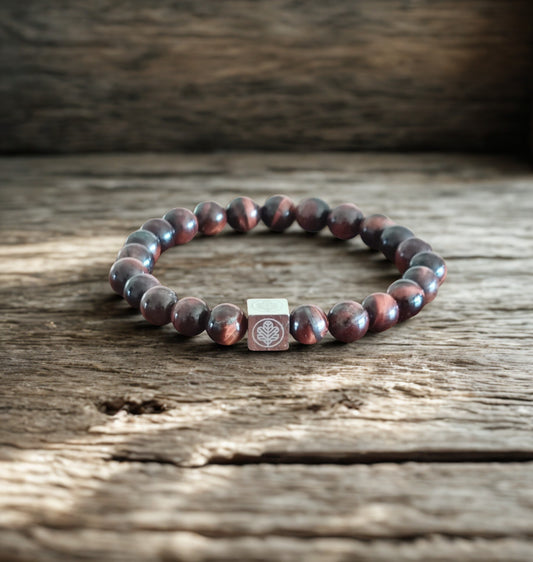 Iron & Oak – Crimson Forge