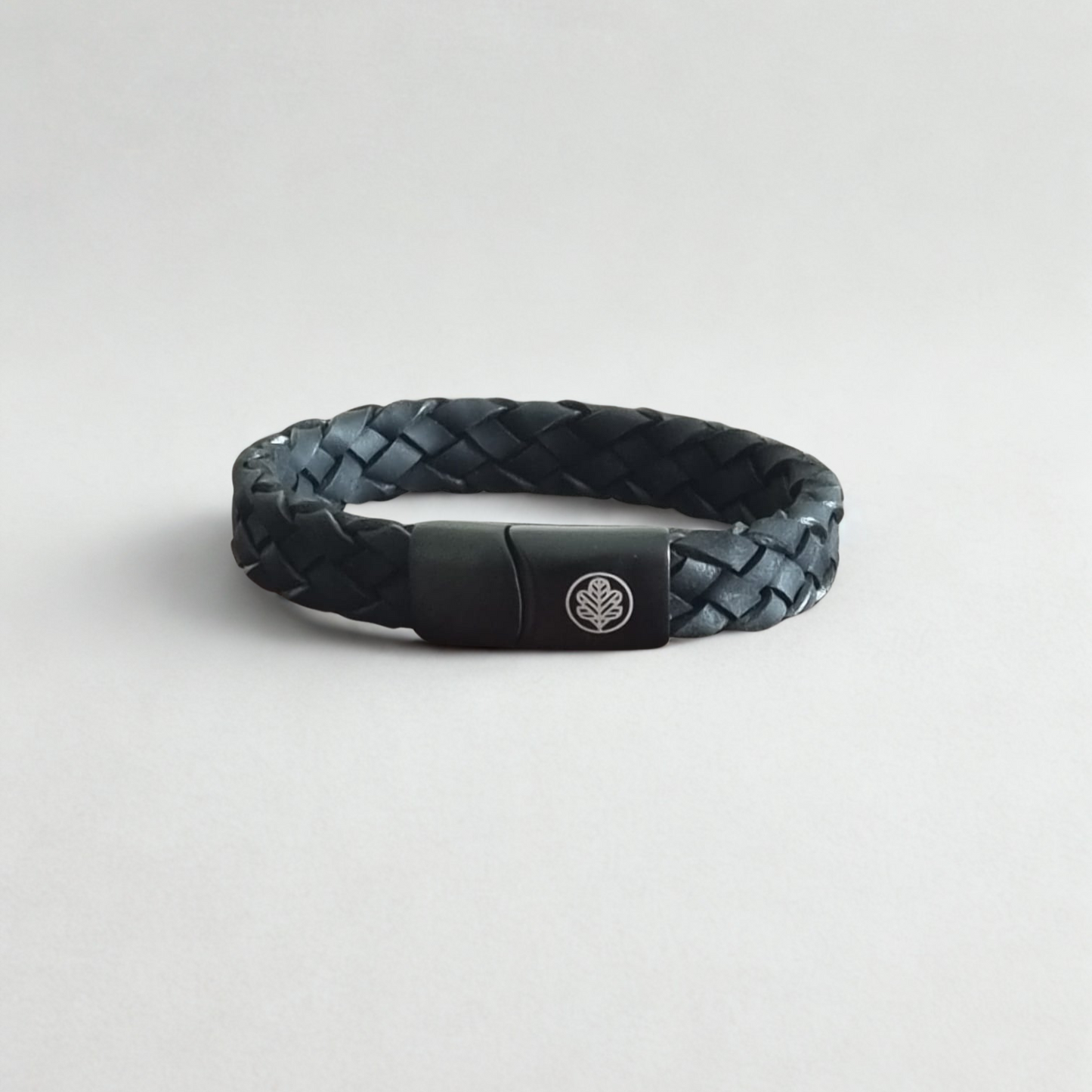 Iron & Oak Amsterdam - Braided Legacy (Black)