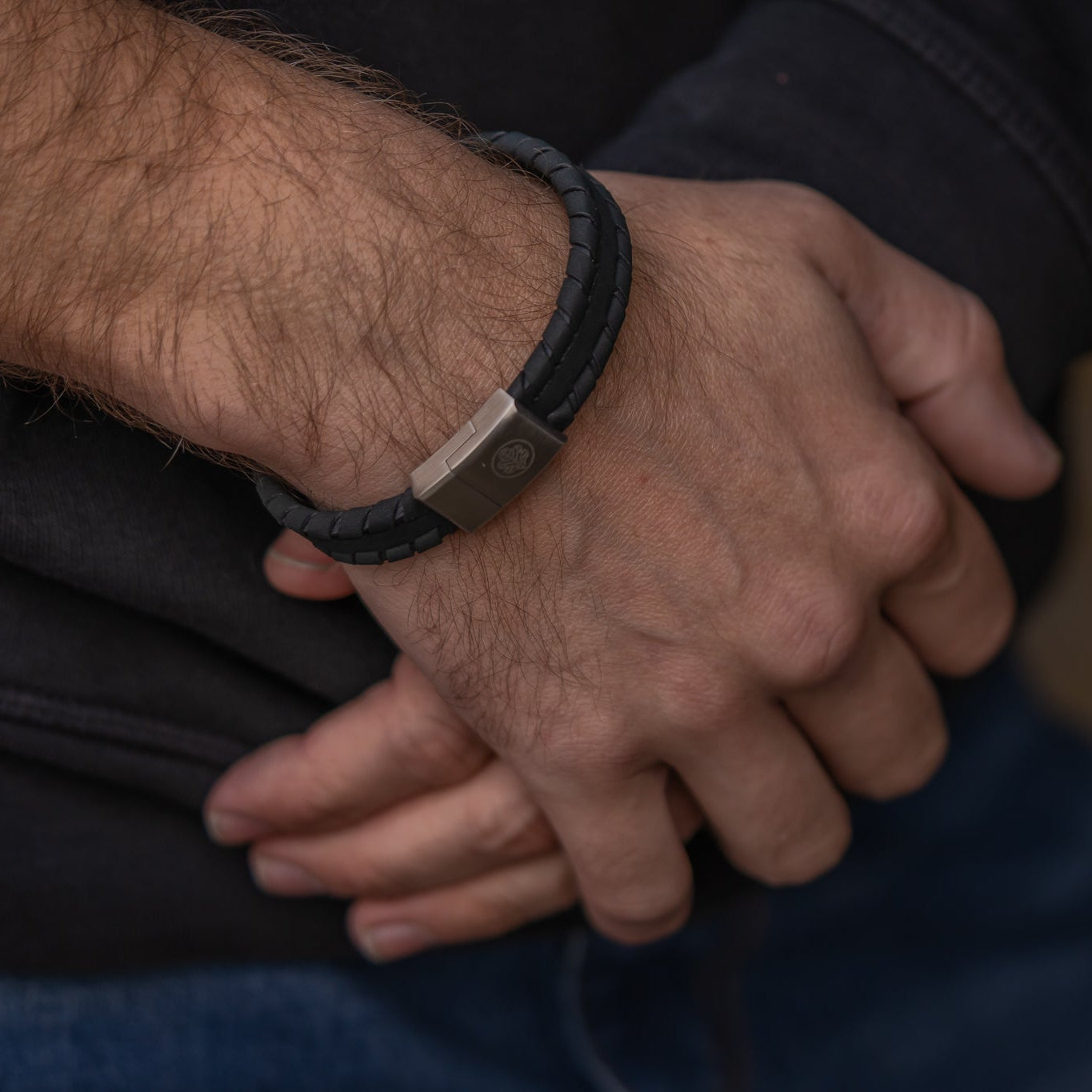 Iron & Oak Amsterdam - Steelbound (Black) L - 21cm